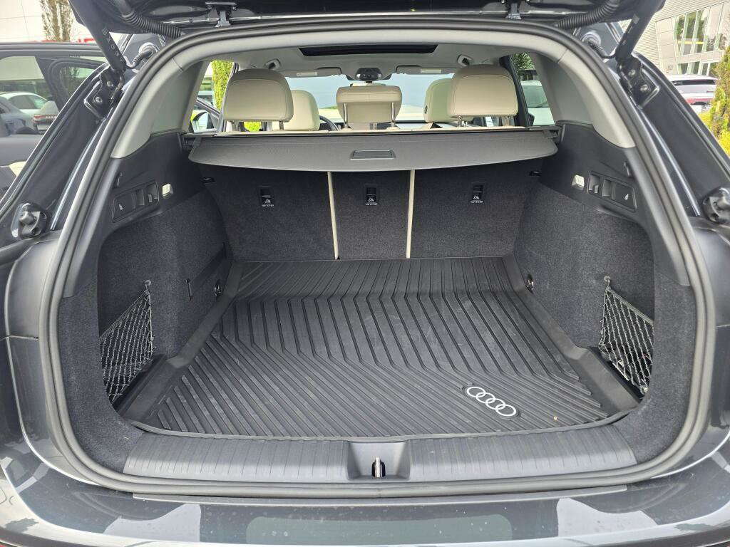Used 2025 Audi Q6 e-tron Premium Plus w/ Premium Plus AWD/4WD image 10