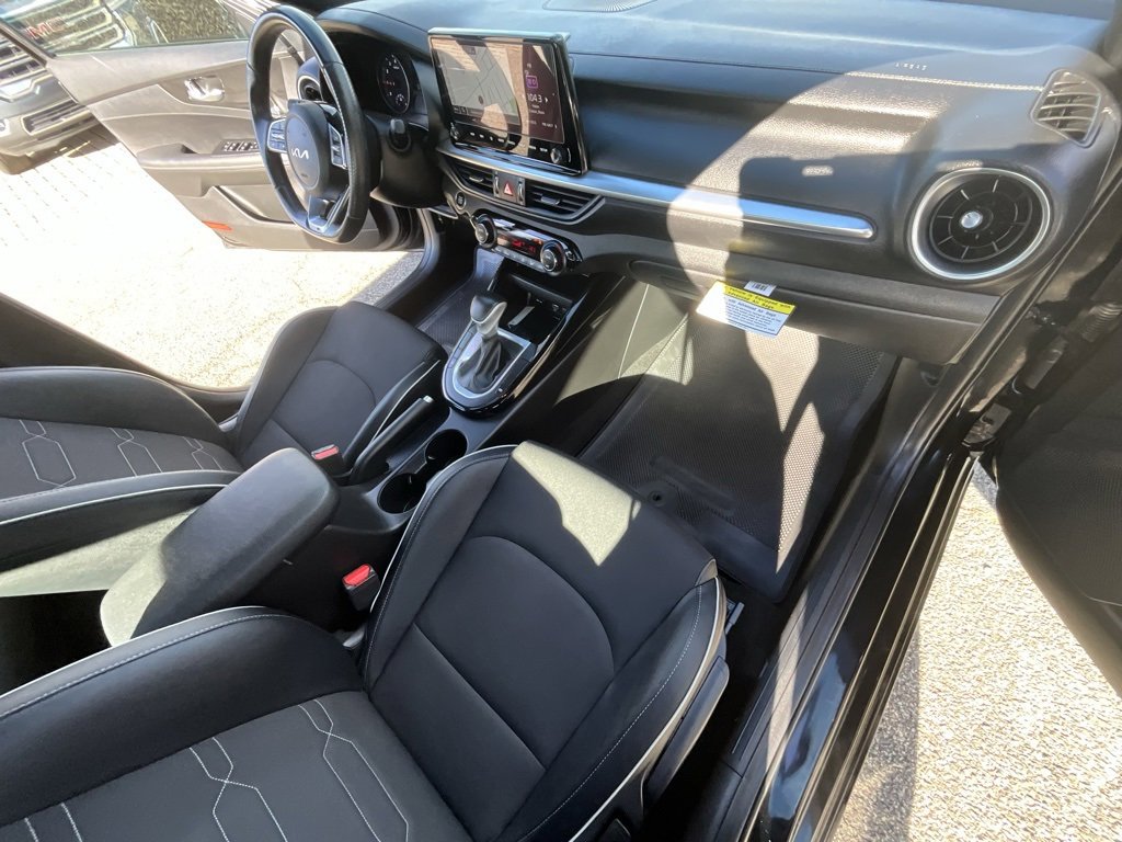 Used 2023 Kia Forte GT-Line image 31