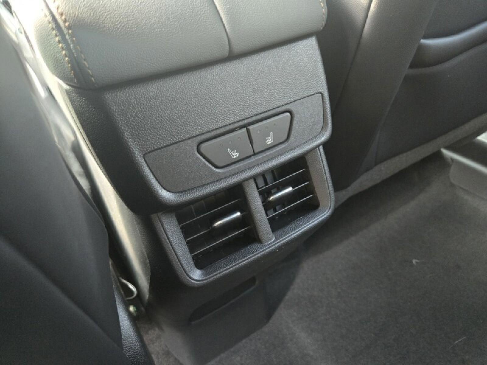 New 2026 GMC Terrain AT4 w/ Convenience Package III AWD/4WD image 28