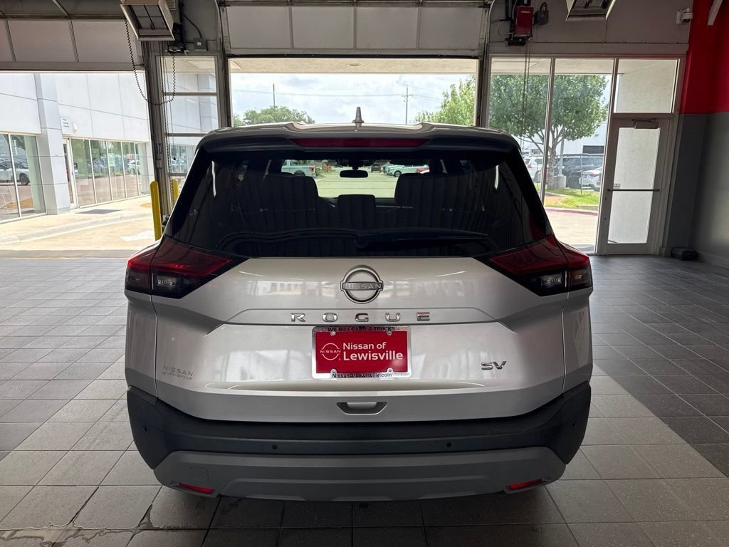 Certified 2023 Nissan Rogue SV FWD image 8