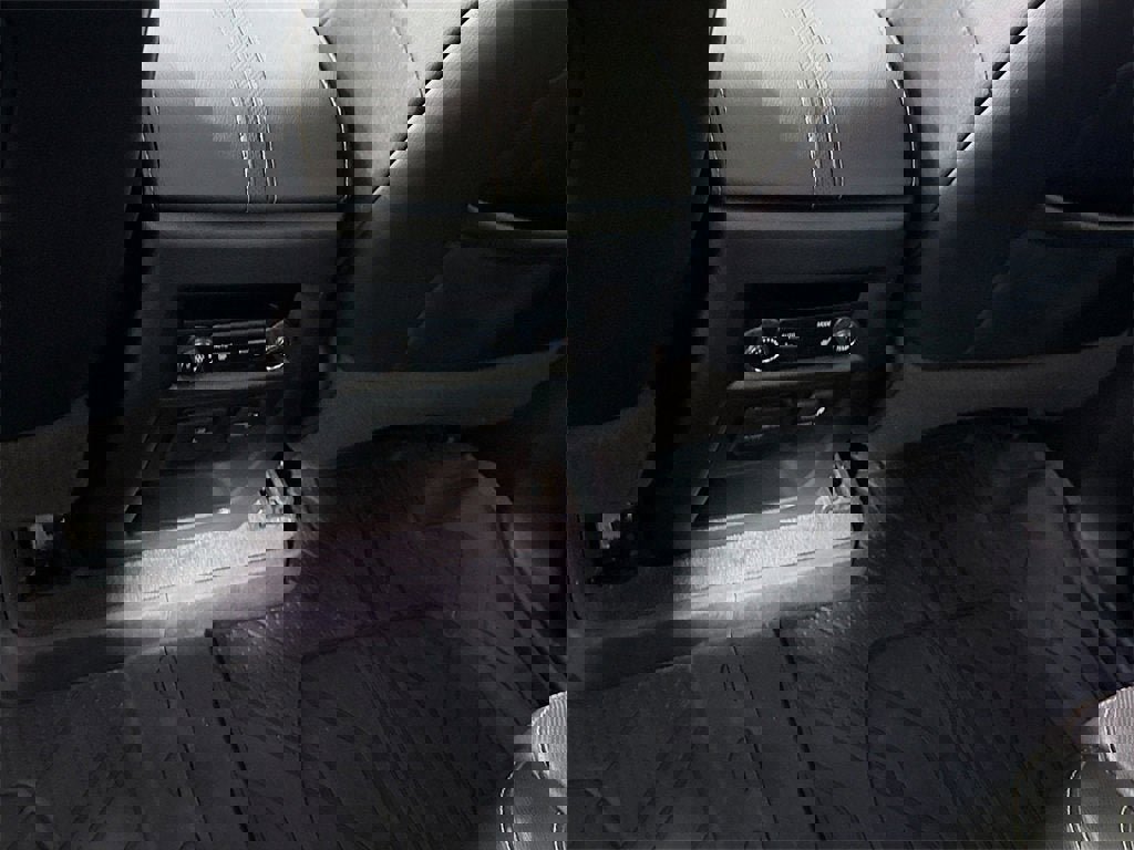 Used 2020 Chevrolet Traverse Premier image 20