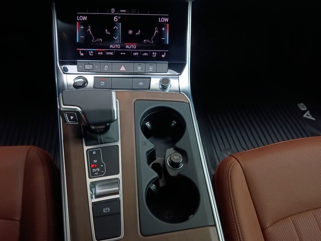 Used 2025 Audi A6 Premium Plus image 10