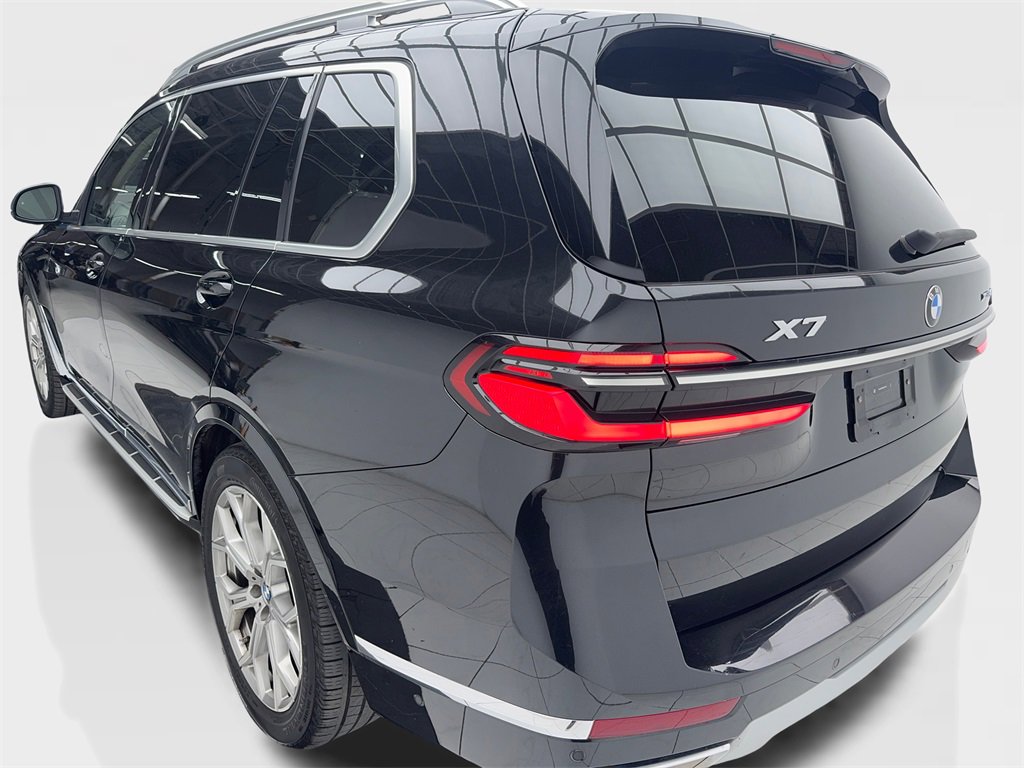 Used 2024 BMW X7 xDrive40i image 10