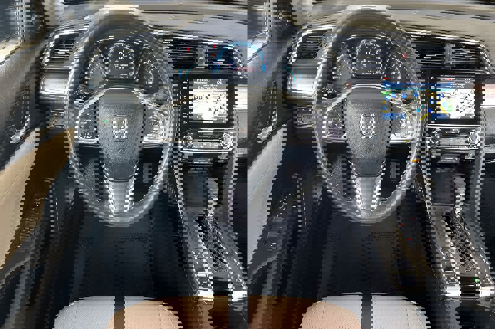 Used 2018 Honda Civic Touring image 14