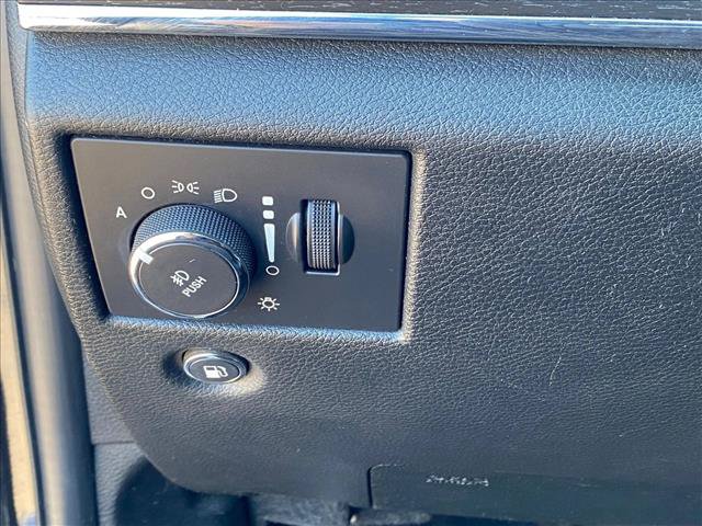 Used 2015 Jeep Grand Cherokee Limited RWD image 12