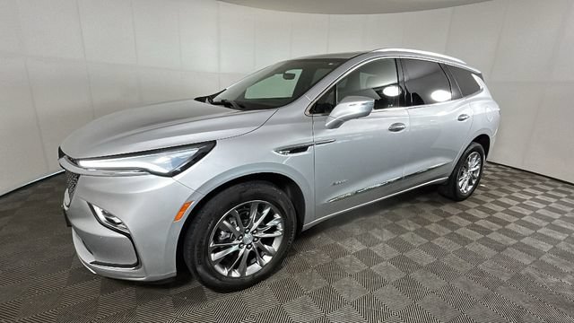 Used 2022 Buick Enclave Avenir w/ Avenir Technology Package AWD/4WD image 6