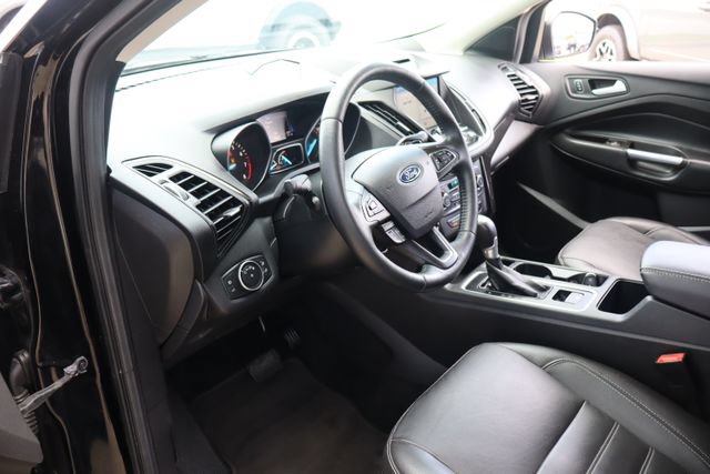 Used 2017 Ford Escape Titanium FWD image 14