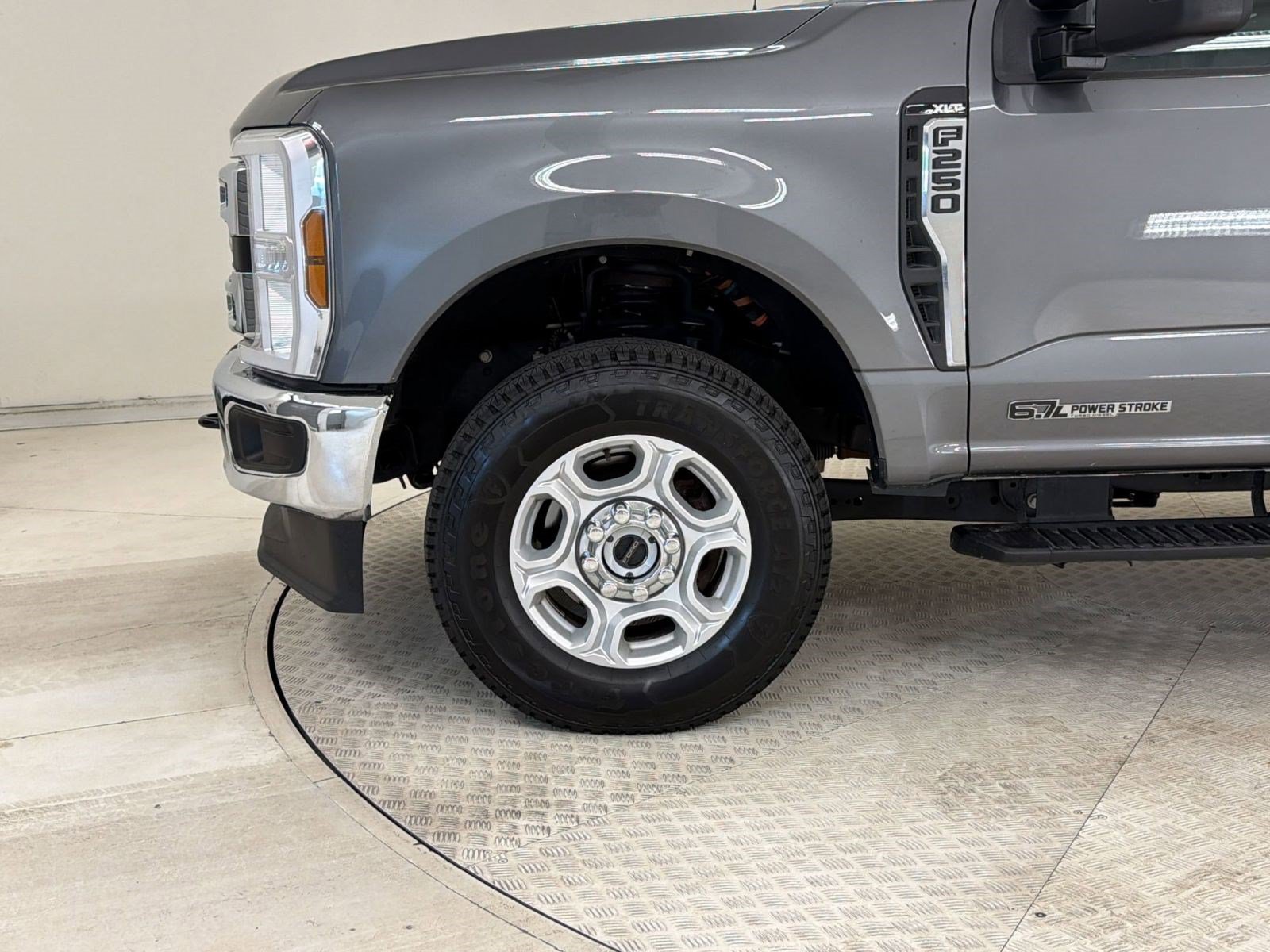 Used 2025 Ford F250 XLT AWD/4WD image 22