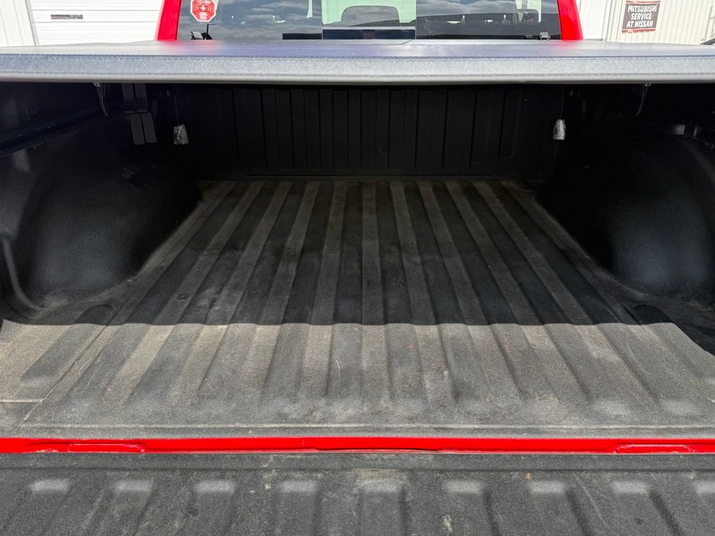 Used 2025 RAM 1500 Warlock AWD/4WD image 22