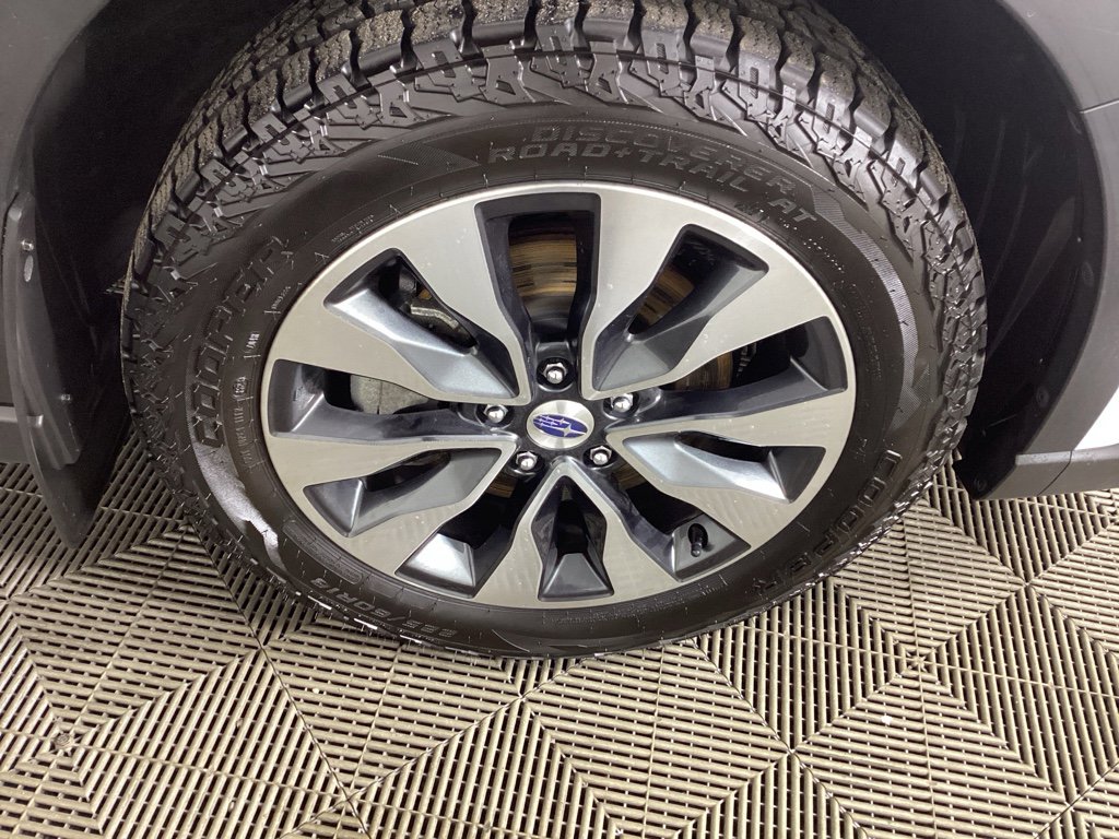 Used 2023 Subaru Outback Touring XT image 6