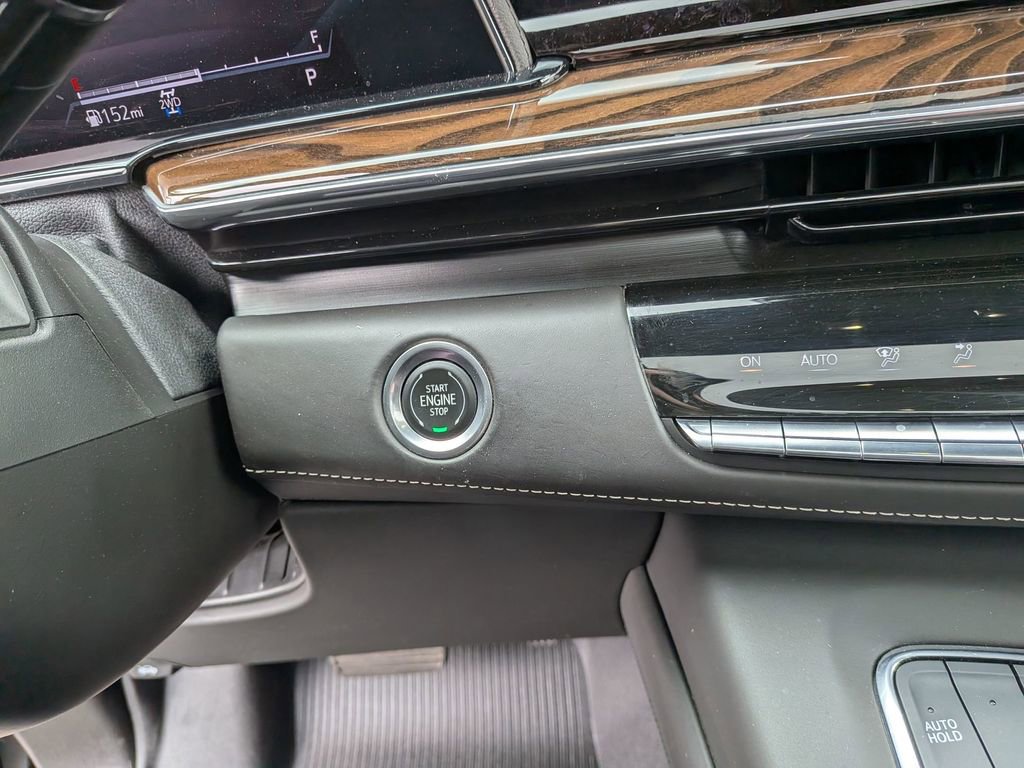 Used 2022 Cadillac Escalade Sport Platinum w/ LPO, ONYX Package AWD/4WD image 22