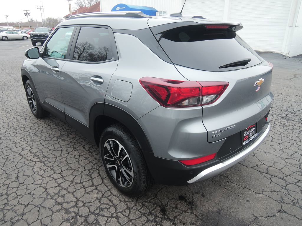 Used 2026 Chevrolet TrailBlazer LT w/ Convenience Package image 8