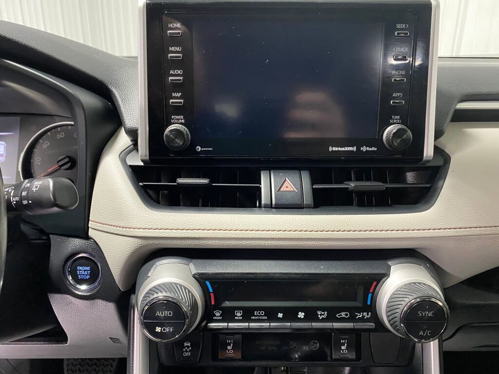 Used 2019 Toyota RAV4 XLE image 8