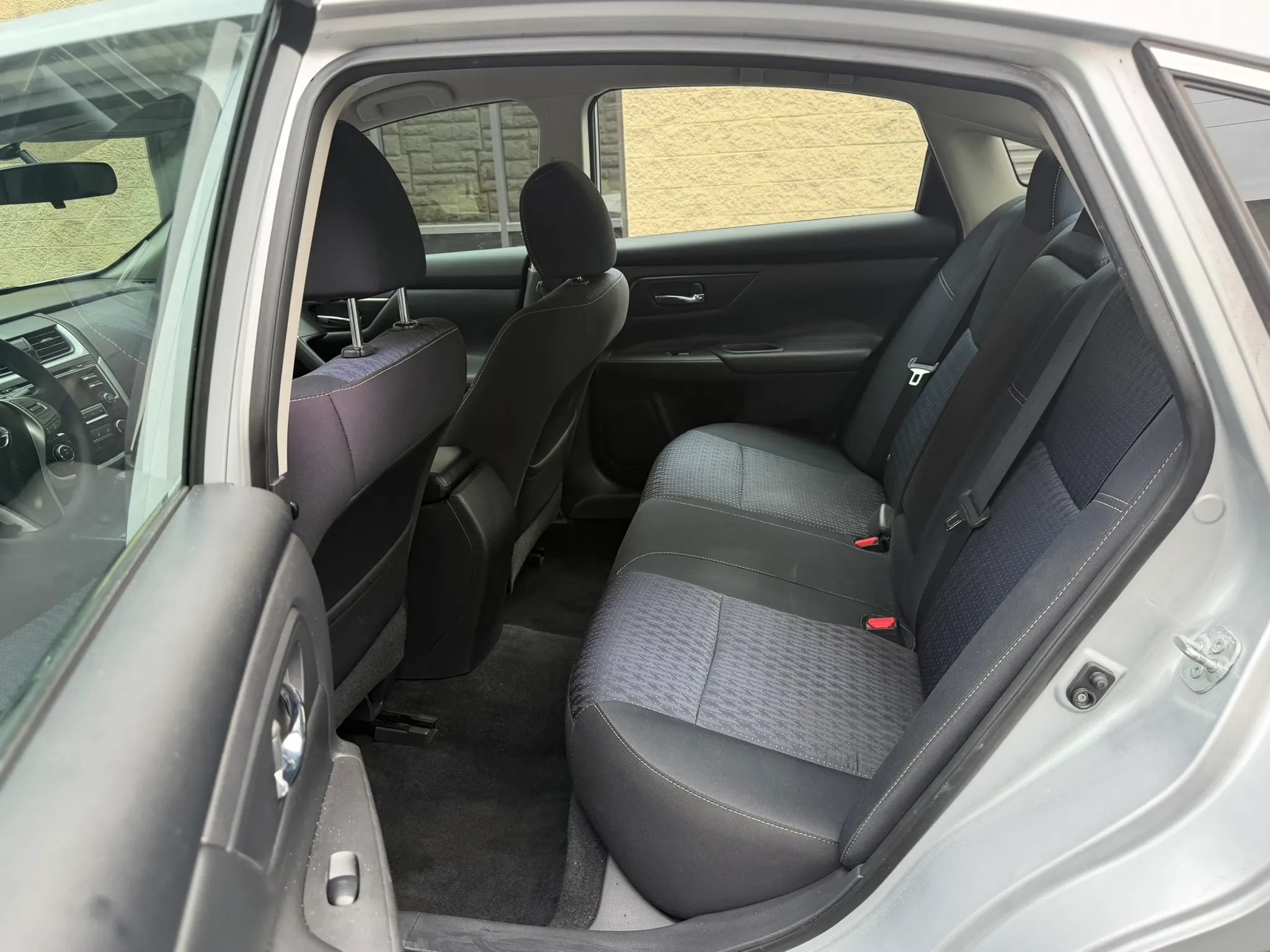 Used 2016 Nissan Altima 2.5 S w/ Power Driver Seat Package FWD image 29