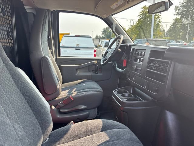 Used 2025 Chevrolet Express 2500 w/ Driver Convenience Package RWD image 10