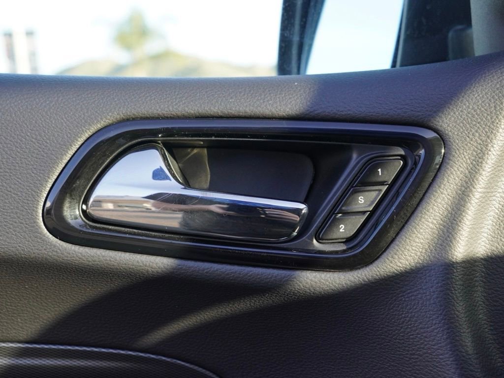 Used 2025 Dodge Durango GT image 11