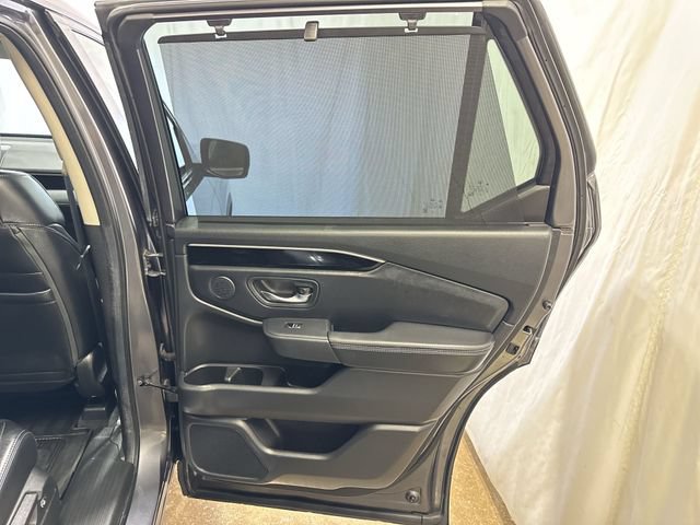 Used 2024 Honda Pilot Touring image 29