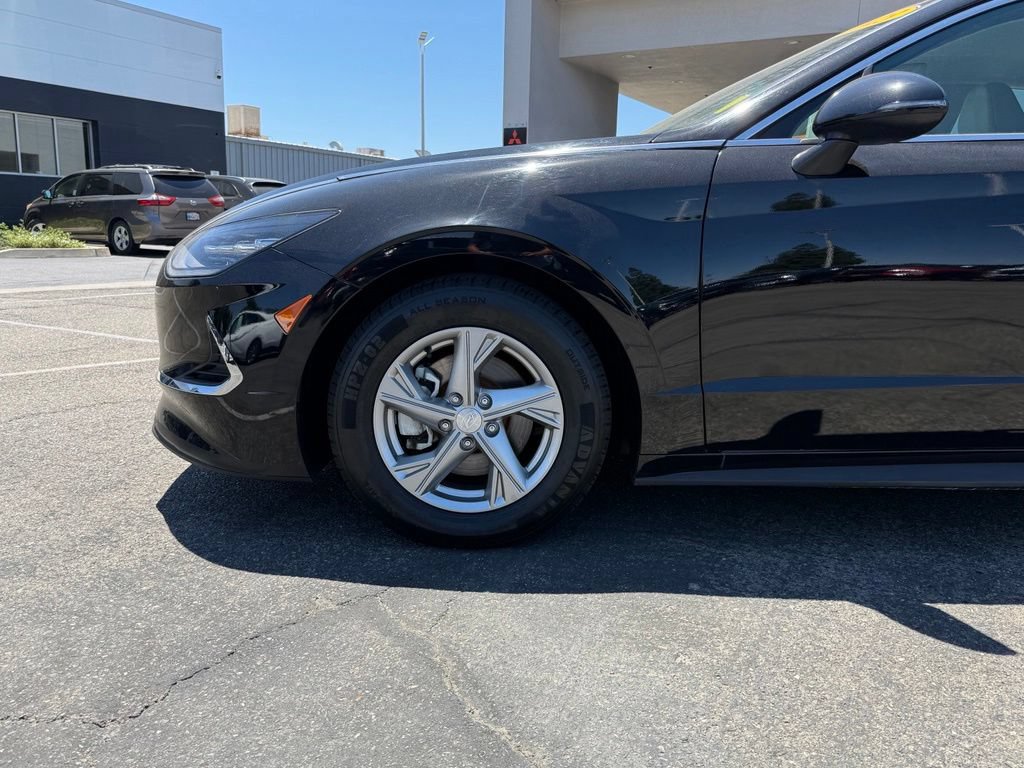 Used 2023 Hyundai Sonata SE w/ Cargo Package FWD image 5