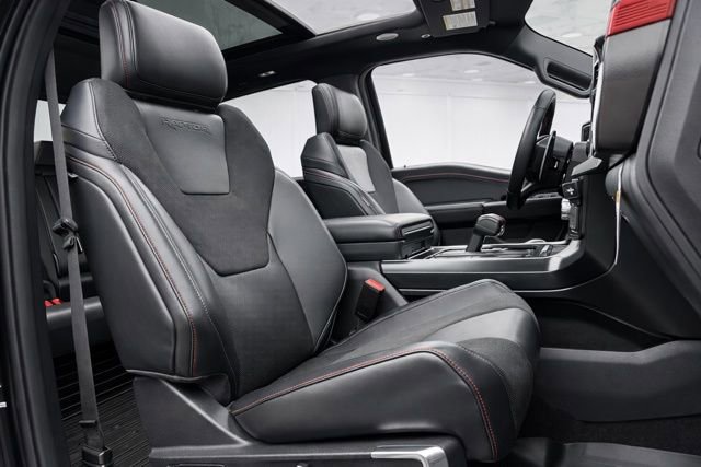 Used 2024 Ford F150 Raptor image 17