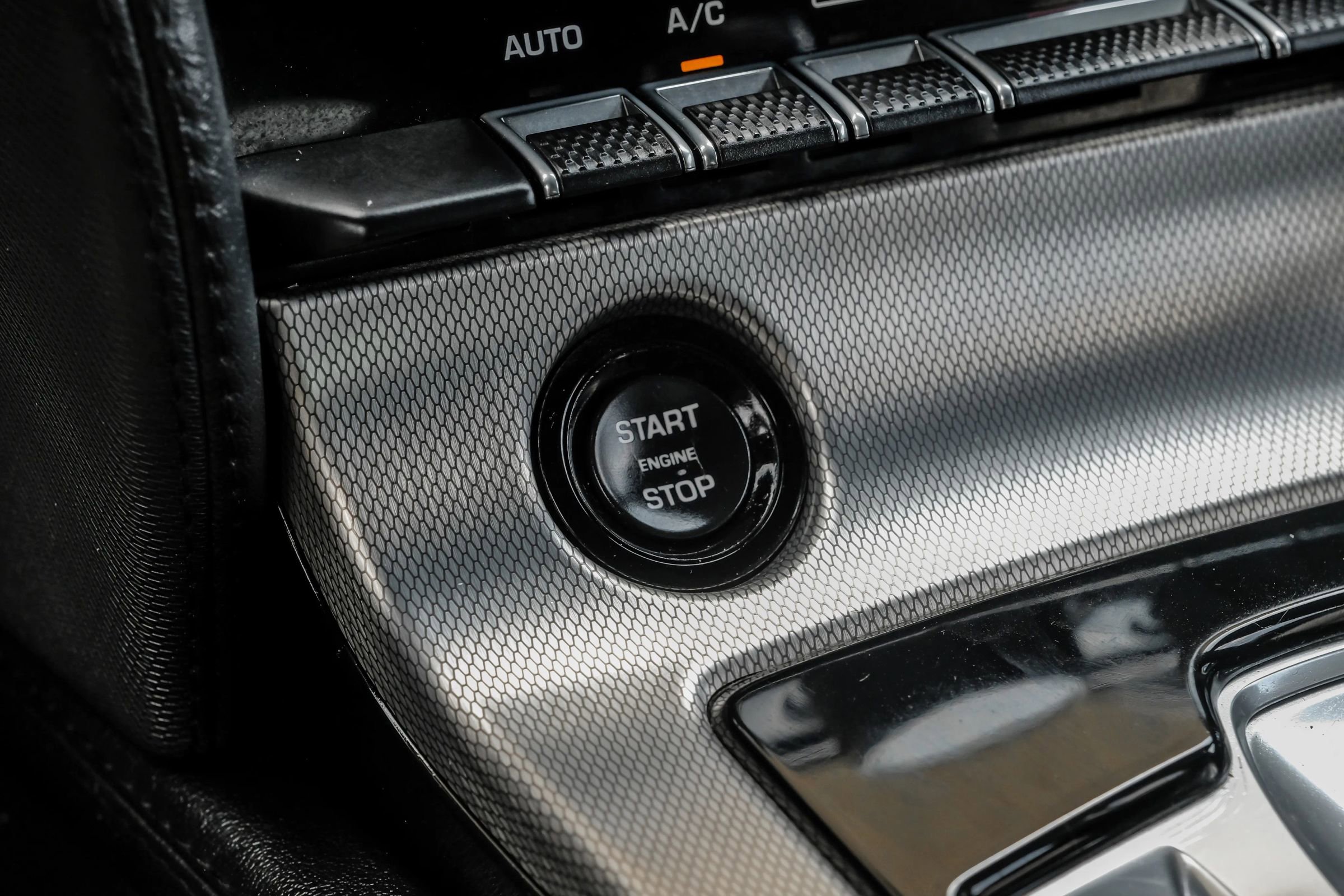 Used 2017 Jaguar F-TYPE Coupe image 20