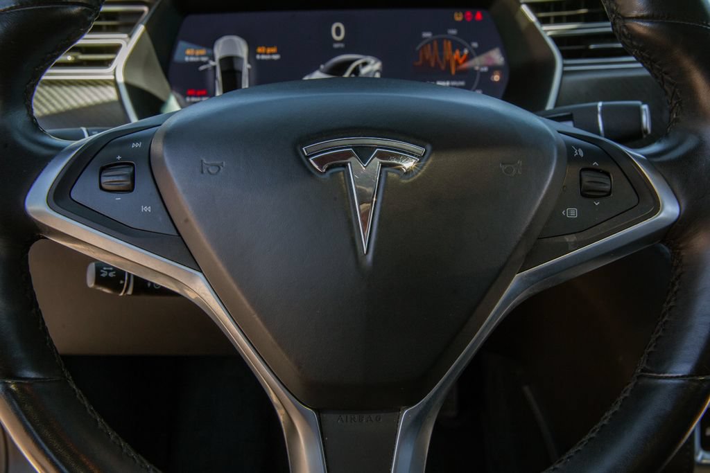 Used 2018 Tesla Model S 100D AWD/4WD image 17
