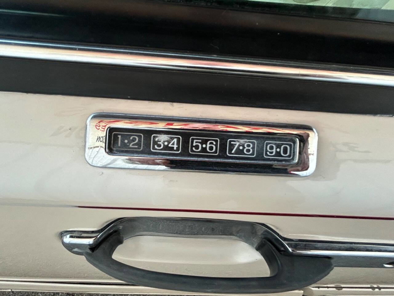 Used 1997 Lincoln Town Car Cartier image 21