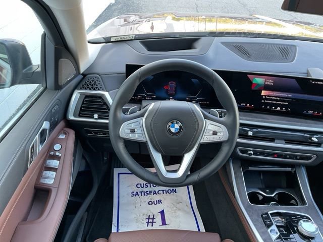 Used 2024 BMW X7 xDrive40i image 31