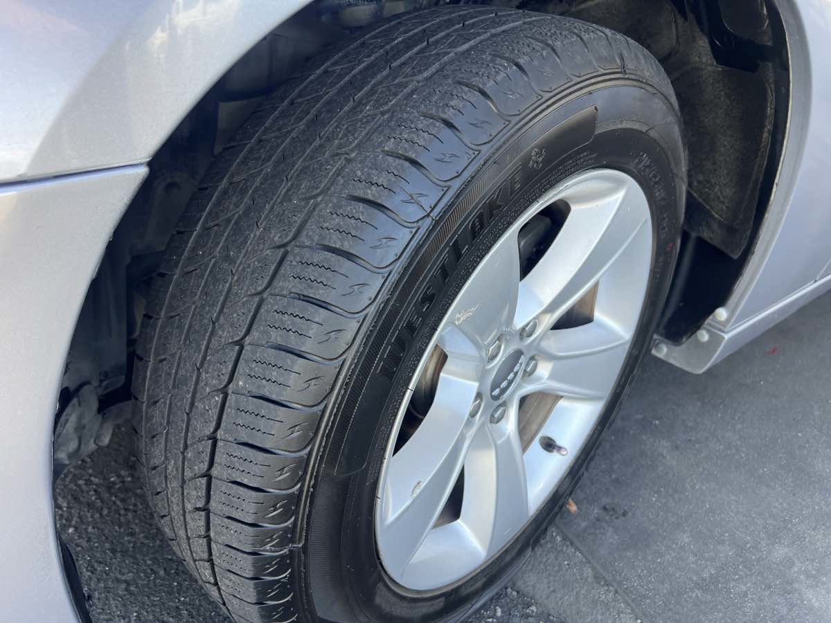 Used 2014 Dodge Charger SE w/ Connectivity Group RWD image 18