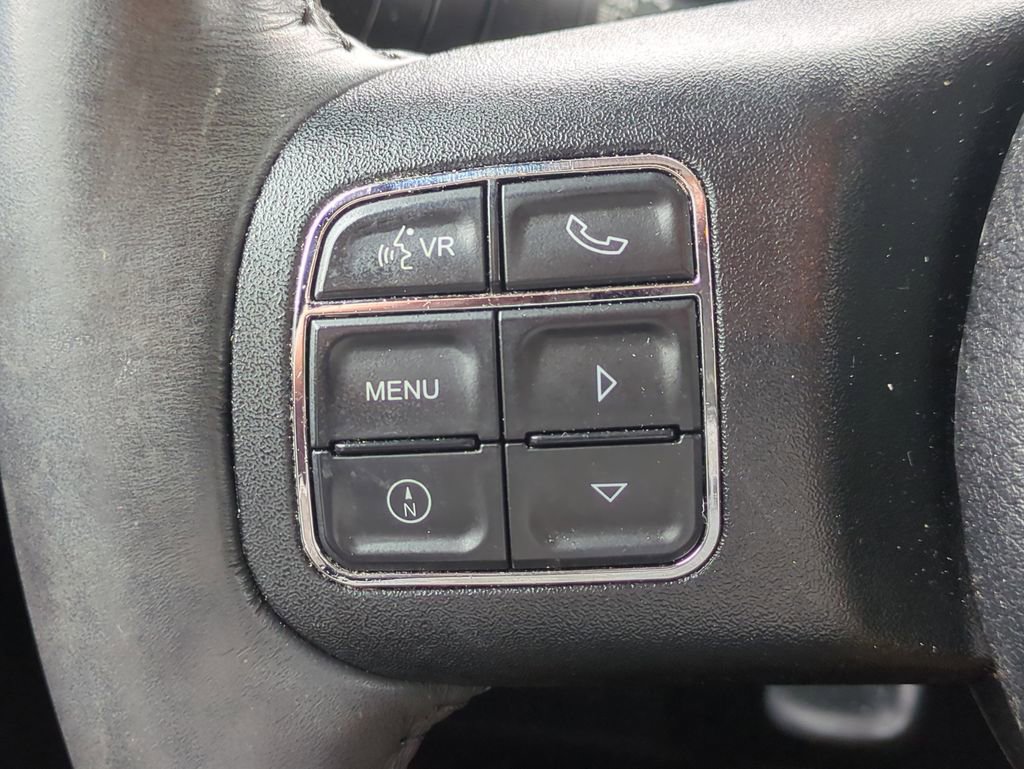 Used 2017 Jeep Wrangler Unlimited Sahara w/ Connectivity Group AWD/4WD image 25