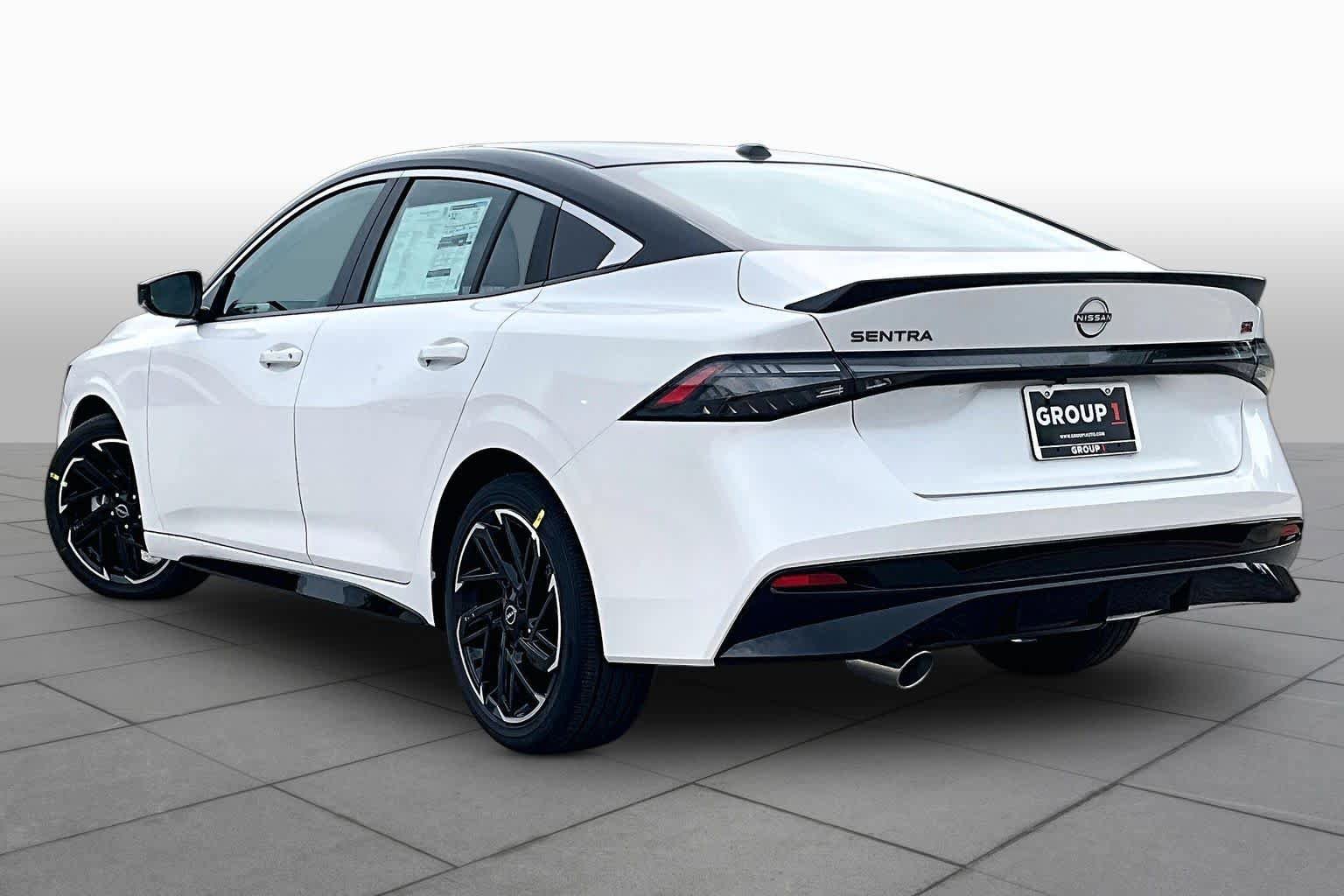 New 2026 Nissan Sentra SR FWD image 7