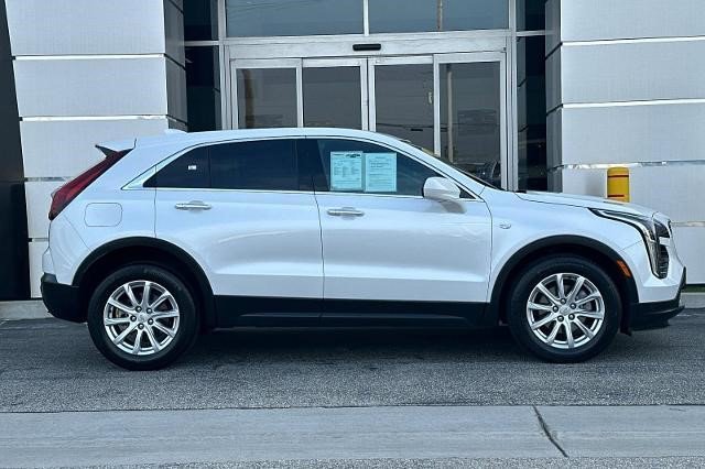 Certified 2023 Cadillac XT4 Luxury w/ Cold Weather Package image 3