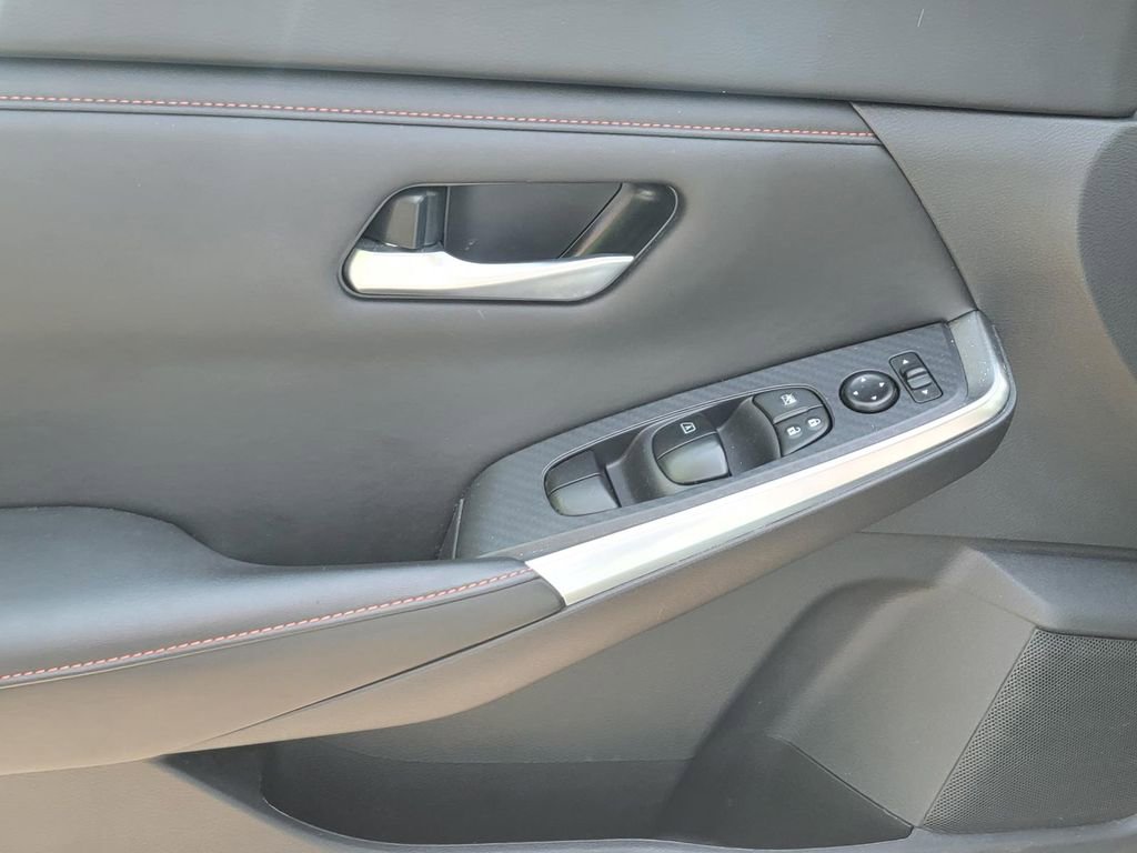 Used 2024 Nissan Sentra SR FWD image 10