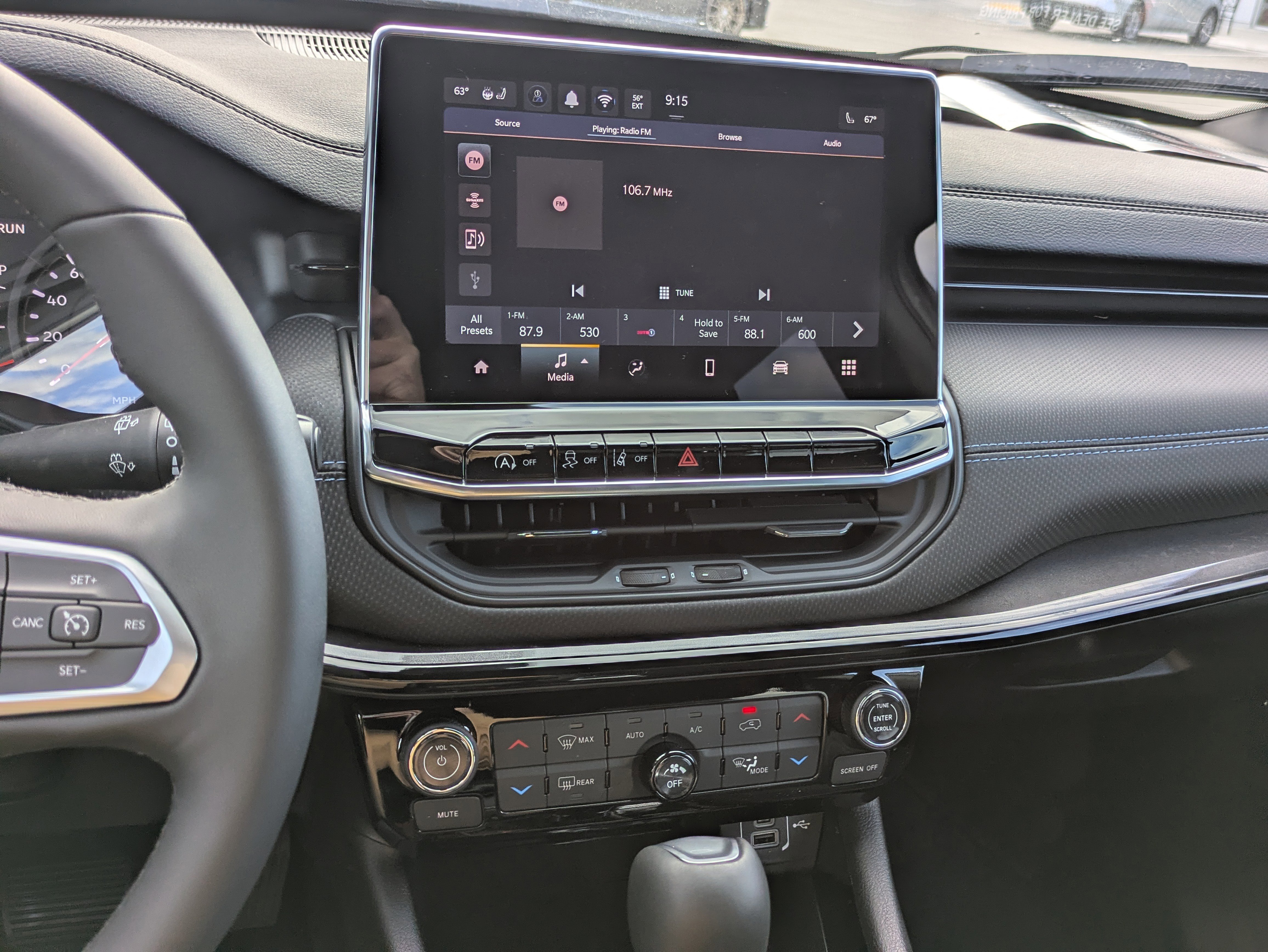 New 2026 Jeep Compass Latitude image 16