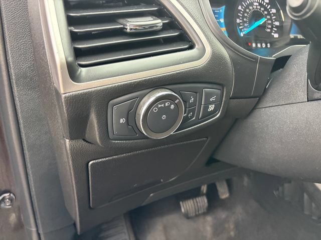 Used 2022 Ford Edge SEL w/ Convenience Package AWD/4WD image 16