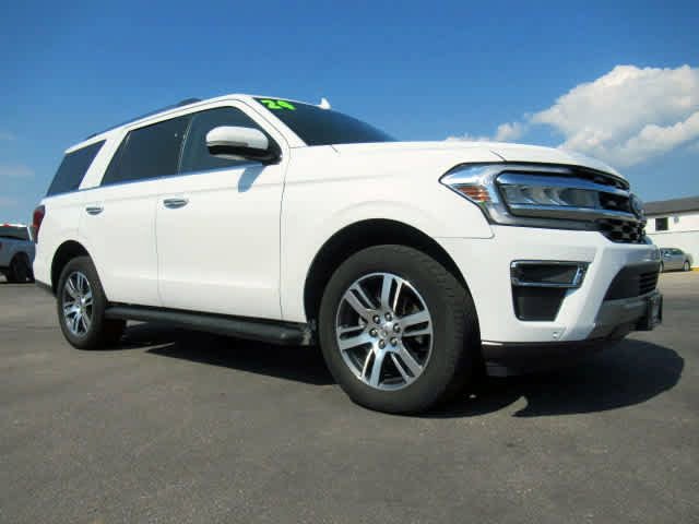 Used 2024 Ford Expedition Limited image 11