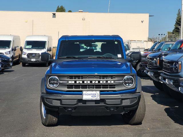 New 2025 Ford Bronco 4-Door image 2