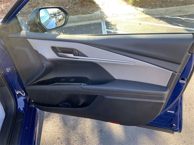 Used 2025 Toyota Camry SE image 13