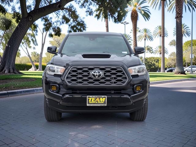 Used 2021 Toyota Tacoma TRD Sport w/ Technology Package AWD/4WD image 2