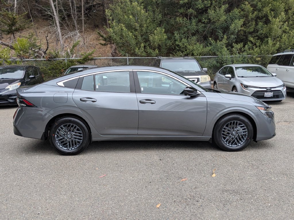 New 2027 Nissan Sentra SV w/ Floor Mat Package FWD image 4