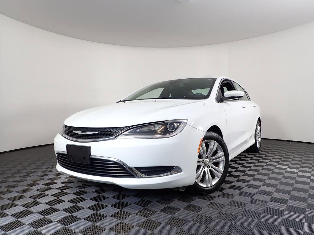 Used 2015 Chrysler 200 Limited w/ Convenience Group FWD image 2