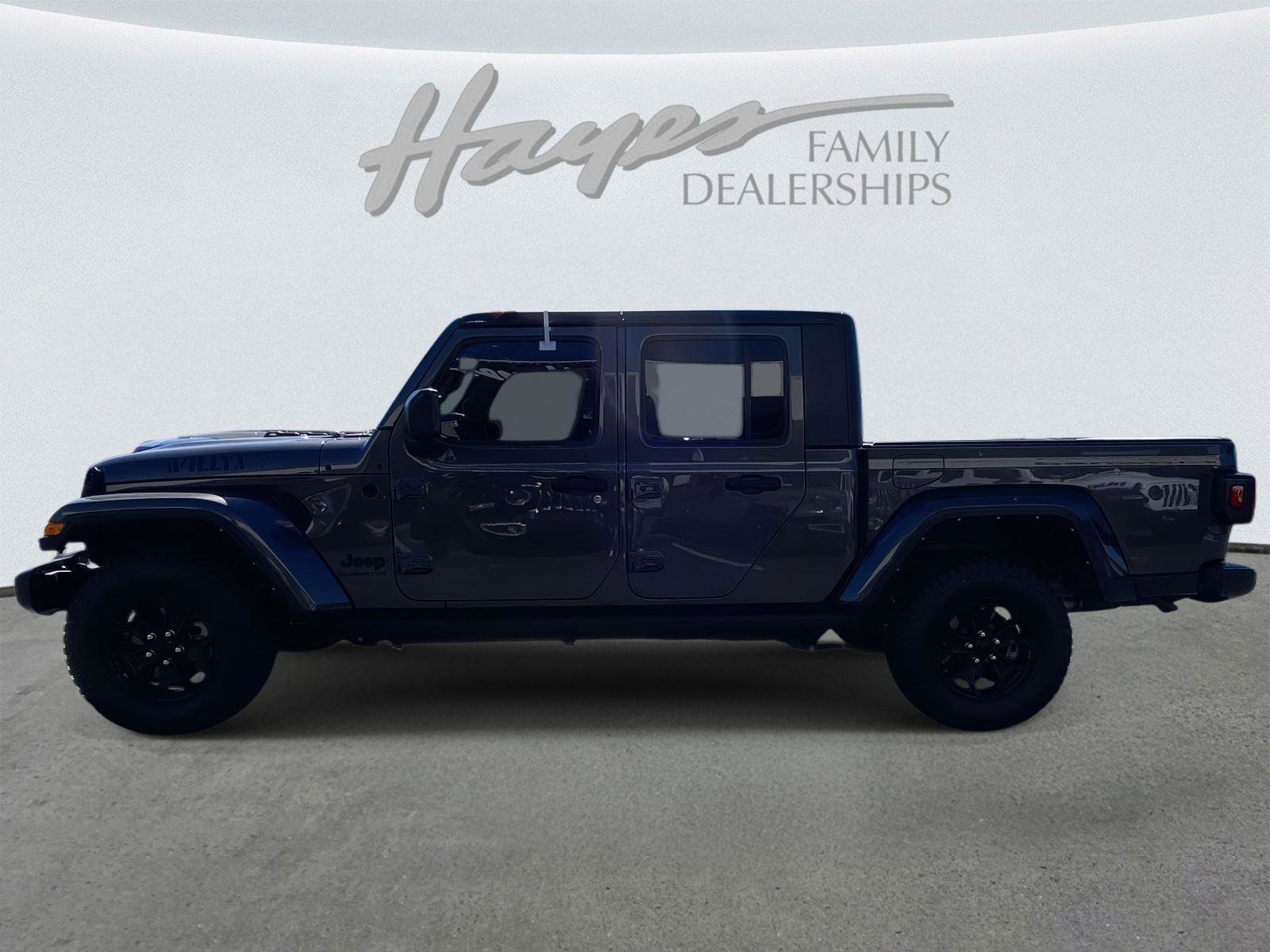 Used 2021 Jeep Gladiator Willys image 38