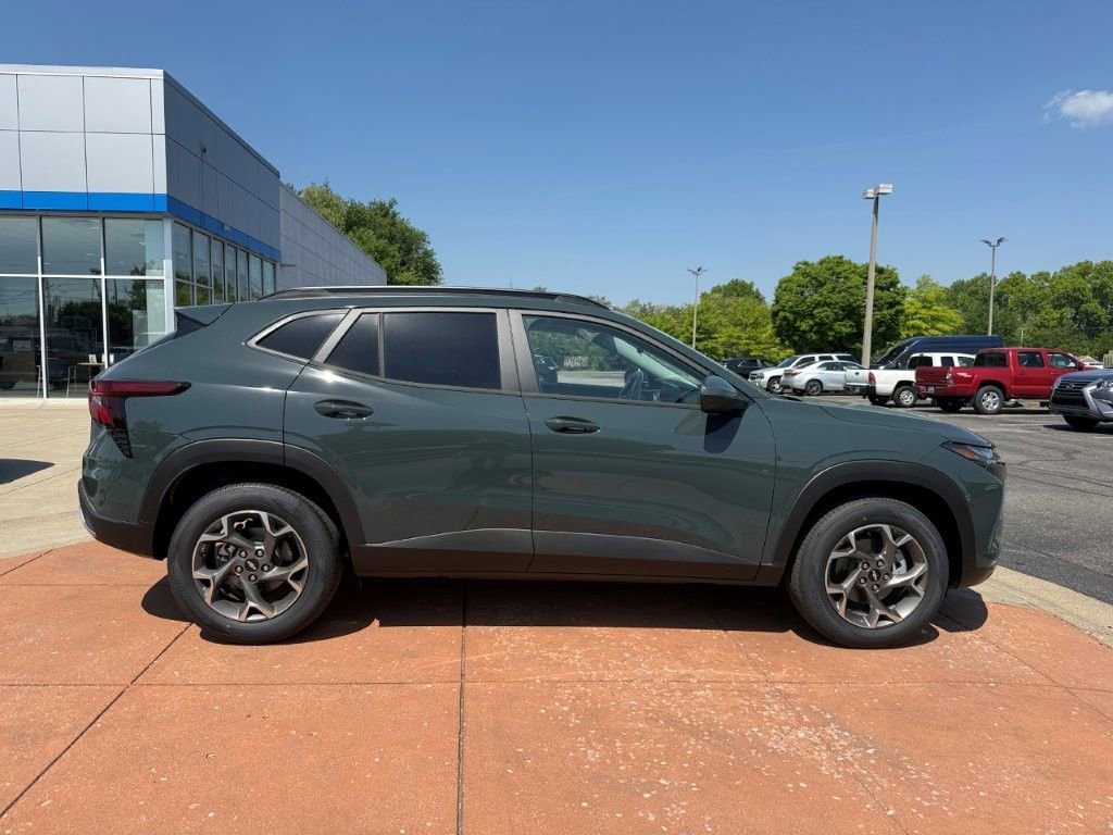 New 2026 Chevrolet Trax LT FWD image 6