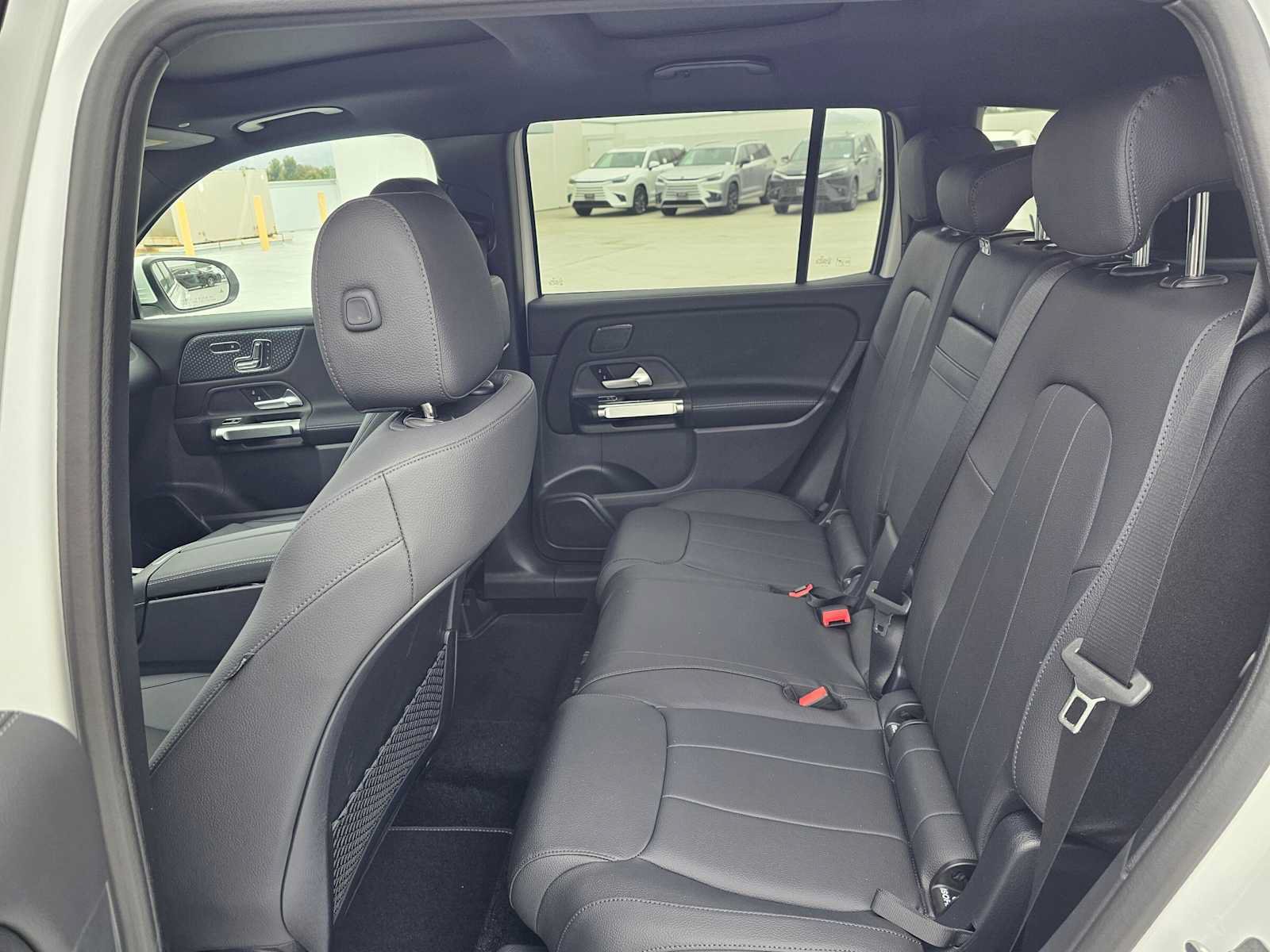 New 2026 Mercedes-Benz GLB 250 image 16