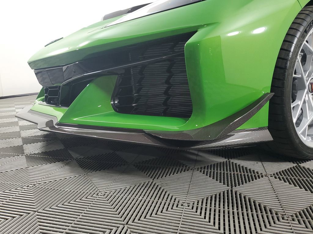 New 2026 Chevrolet Corvette ZR1 w/ ZR1 Carbon Fiber Aero Package image 13