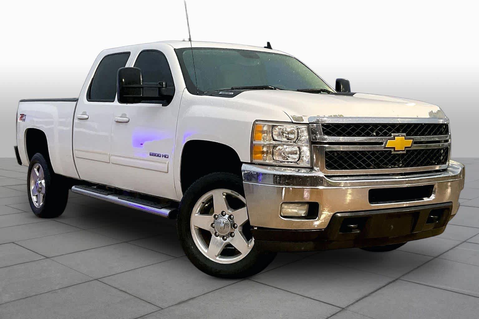 Used 2012 Chevrolet Silverado 2500 LTZ w/ LTZ Plus Package AWD/4WD image 3
