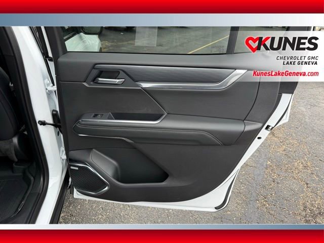 New 2026 GMC Acadia Elevation image 19