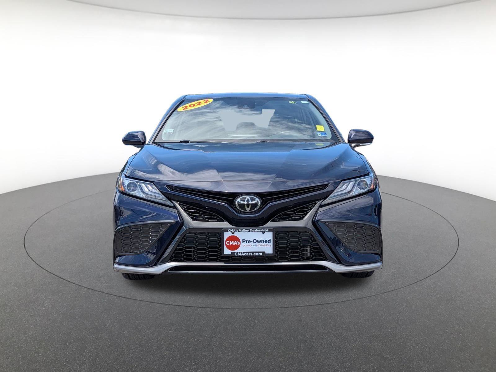 Used 2022 Toyota Camry XSE FWD image 2
