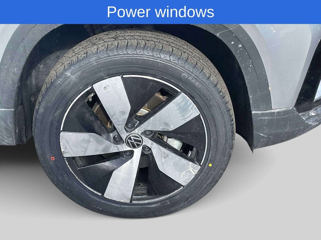 Used 2023 Volkswagen Taos S w/ IQ Drive S Package AWD/4WD image 10