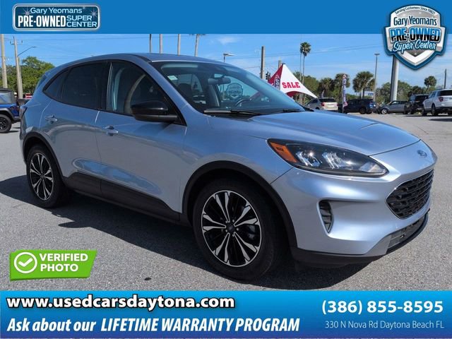 Used 2022 Ford Escape SE w/ SE Sport Appearance Package FWD image 1
