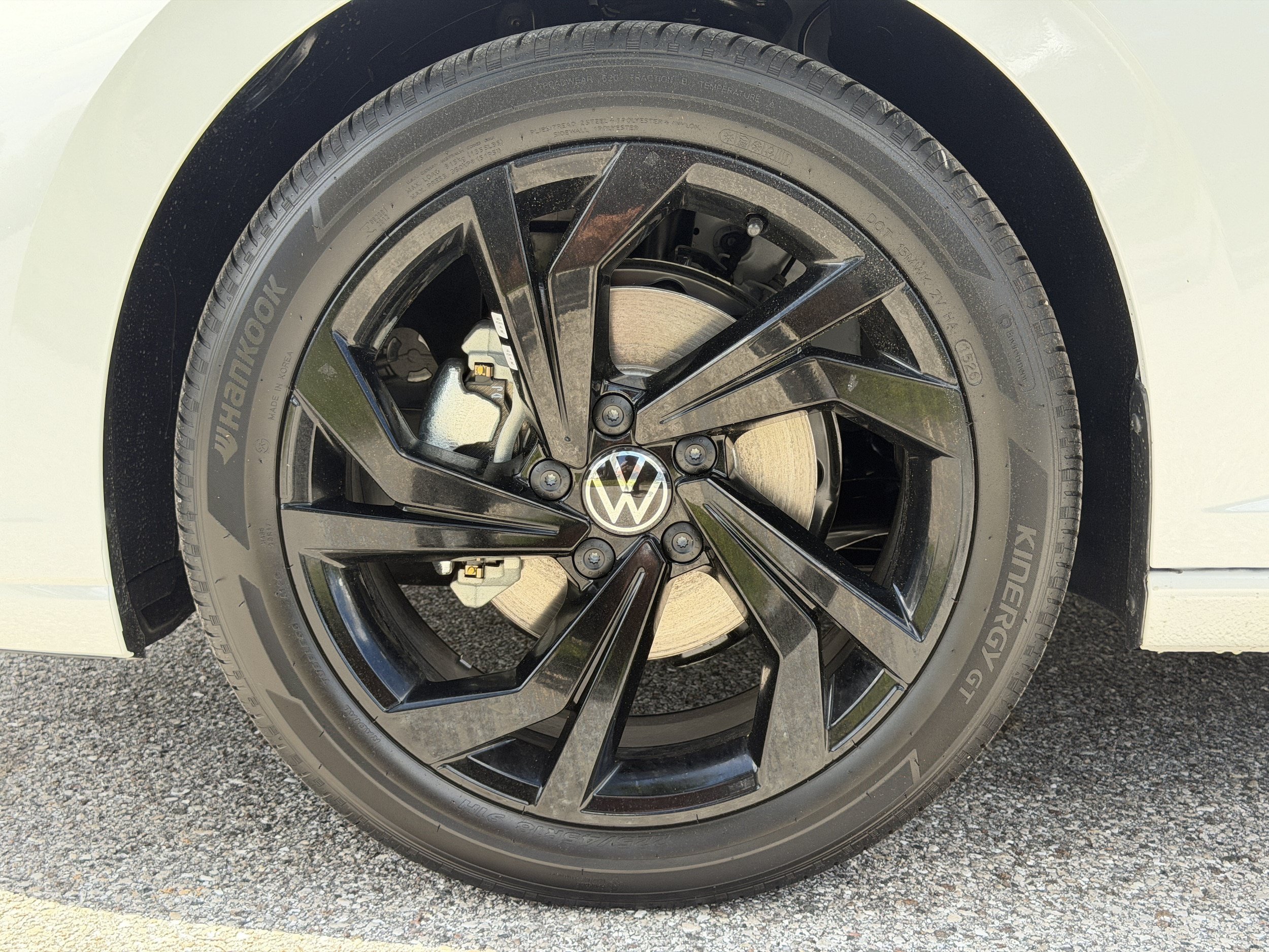 New 2027 Volkswagen Jetta SE FWD image 34